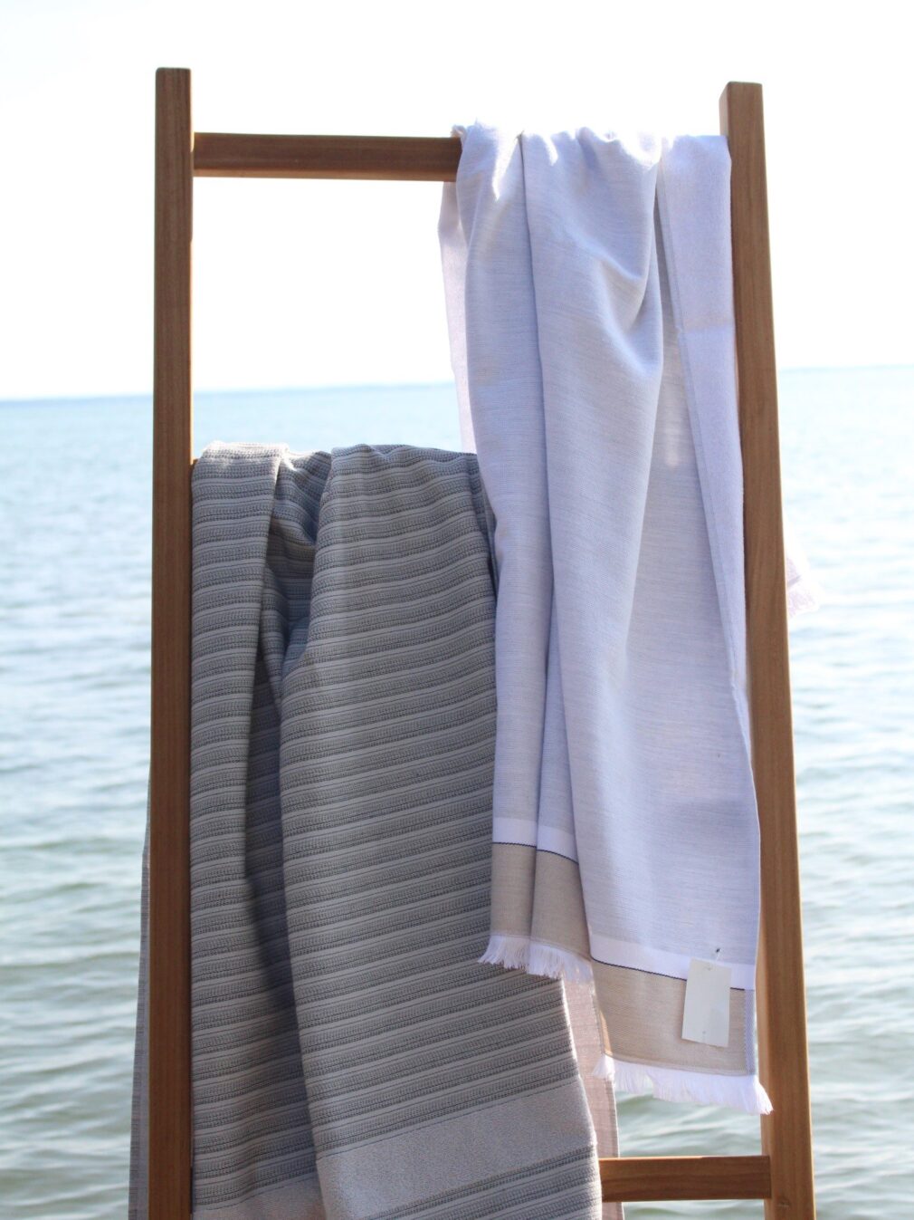 Towel ladder 71in (180 cm) with 6 bars