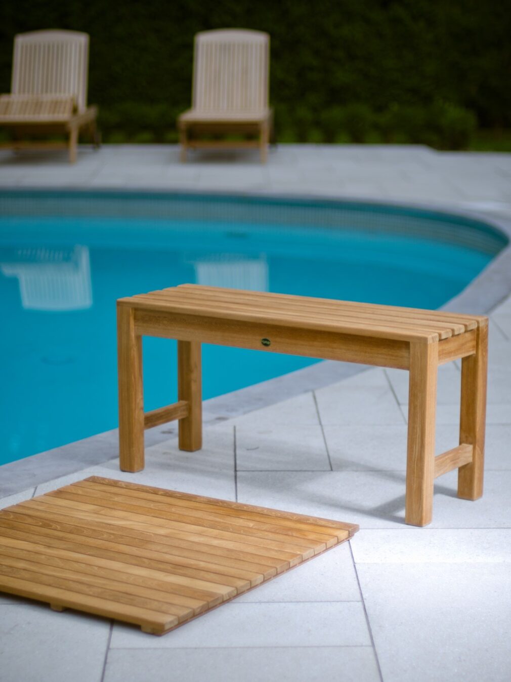 Teak shower bench coach 36in (90 cm)