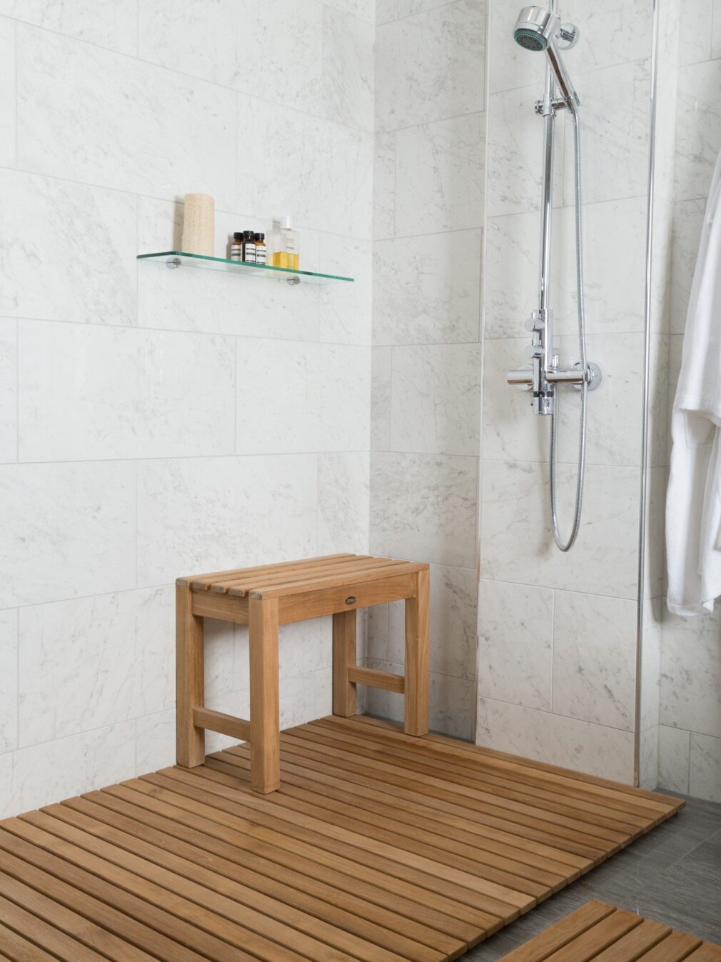 BEN517 – Banc de douche Coach 60 cm (24 po)”