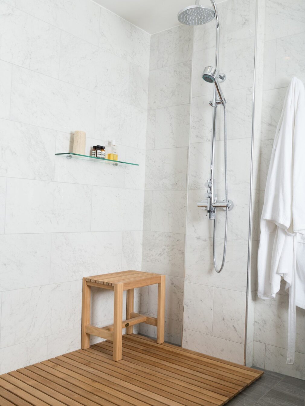 Teak shower bench fiji 18in (45 cm)